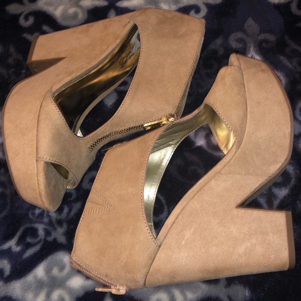 Carlos by Carlos Santana Wedges